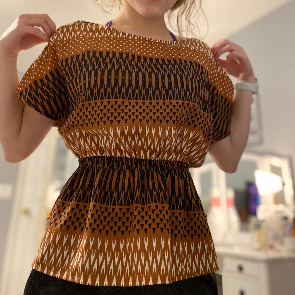 Patterned blouse